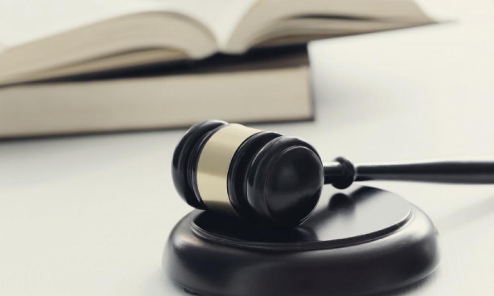 CODE - Colegio Oficial de Dentistas - Condenan a un protésico dental a seis meses de prisión por un delito de intrusismo profesional en Las Palmas