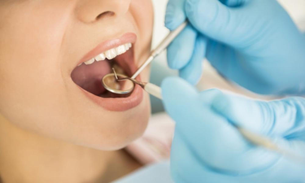 CODE - Colegio Oficial de Dentistas - El 49,1% de los españoles no fue al dentista el año pasado
