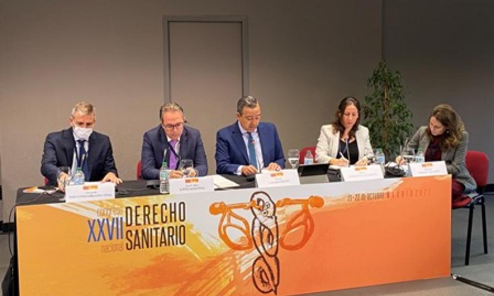 El Dr. Óscar Castro analiza la adaptación de las organizaciones colegiales a la normativa actual en el Congreso Nacional de Derecho Sanitario