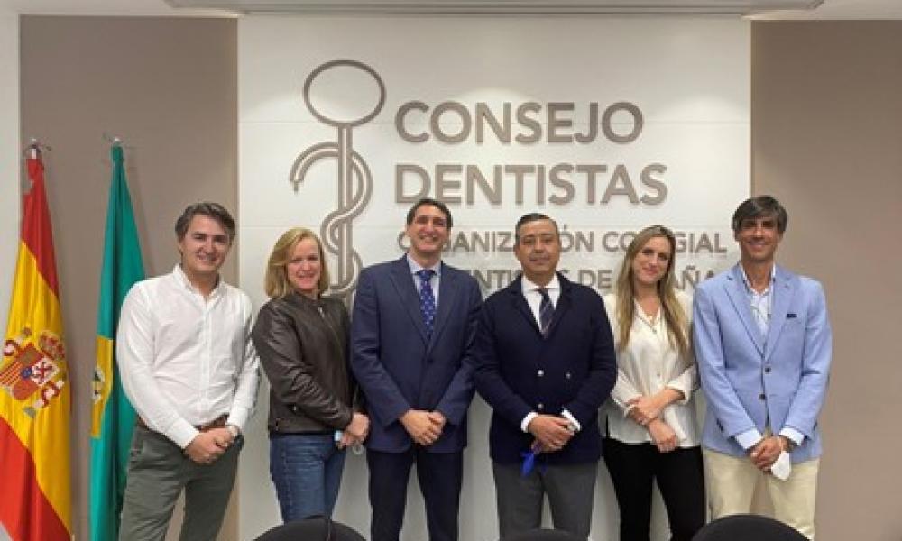 Los presidentes del Consejo General de Dentistas y SECIB se reúnen para tratar la creación de especialidades  en Odontología