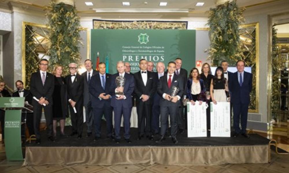 El Consejo General de Dentistas y la FDE entregan sus Premios anuales
