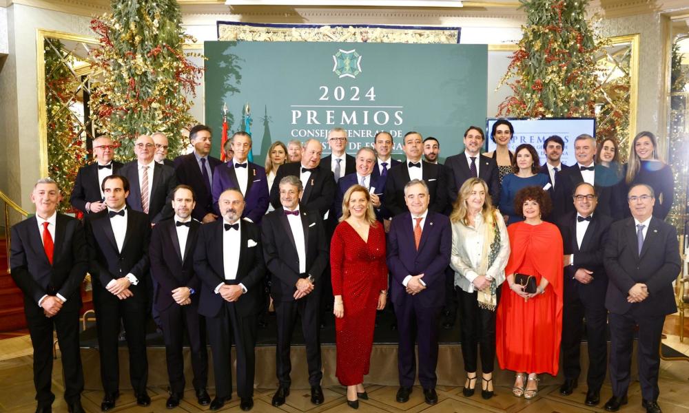 El Consejo General de Dentistas y la FDE hacen entrega de sus galardones anuales